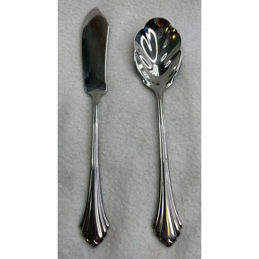 Oneida USA REMBRANDT Sugar Spoon &‎ Master Butter Knife USA Flatware